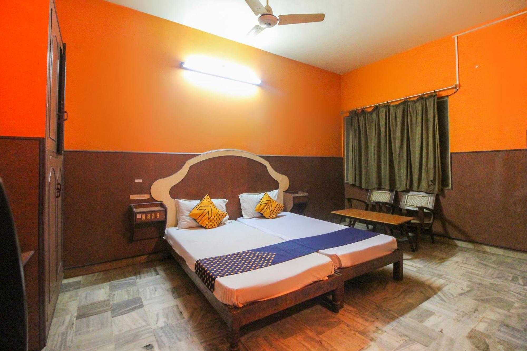SPOT ON 62694 Hotel Maruthi Salem Exterior foto