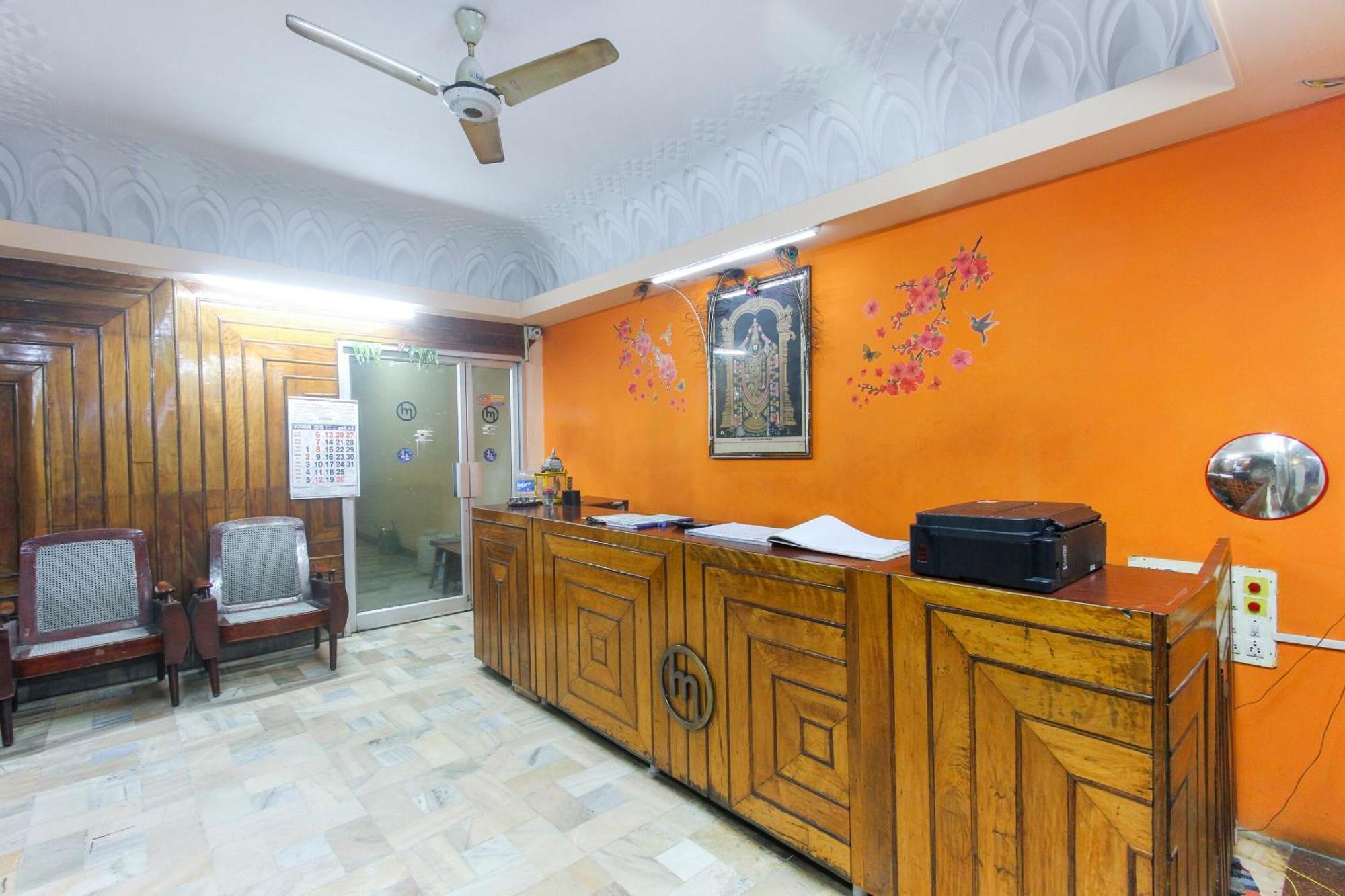 SPOT ON 62694 Hotel Maruthi Salem Exterior foto